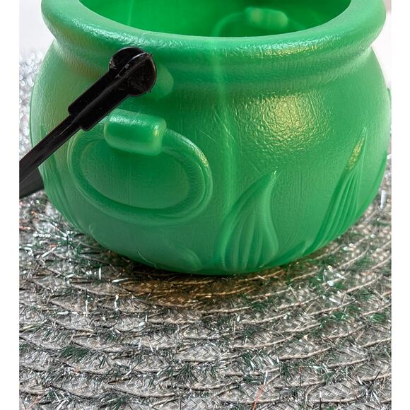 Jack-O-Lantern Halloween Trick or Treat Blow Mold Bucket w/Green Cauldron - Picture 8 of 12